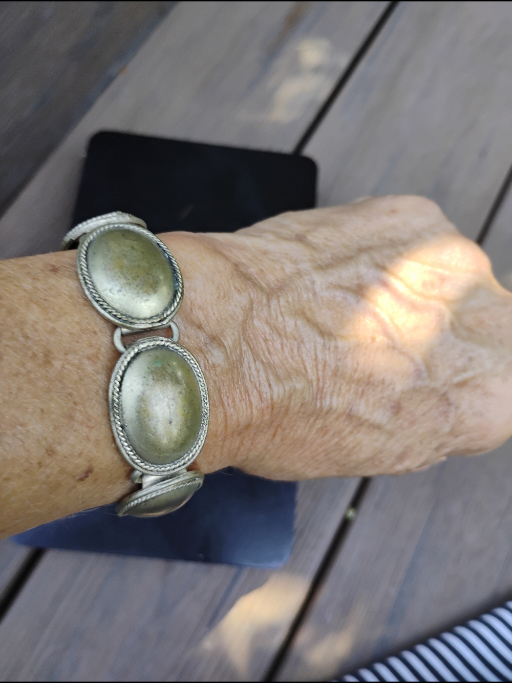 Vintage-Style Oval  Silver Bracelet
